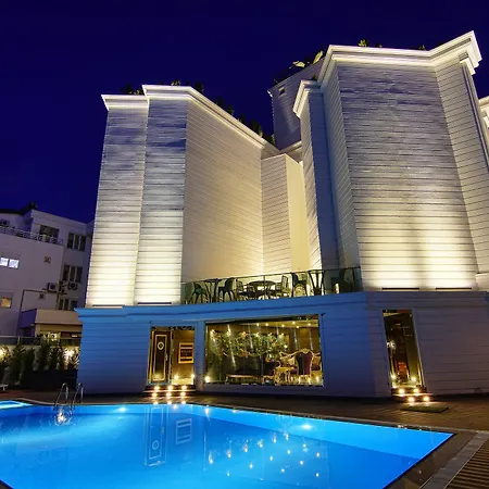 Hotel S White 3*