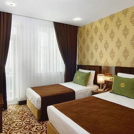 S White Hotel
